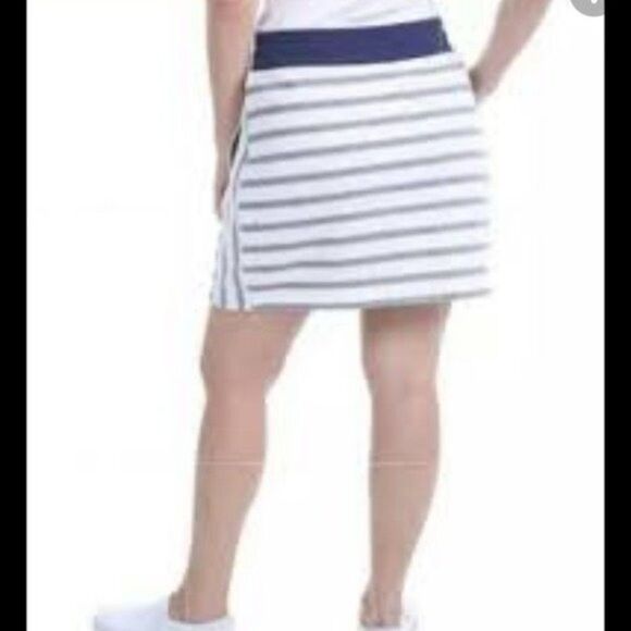 Jones New York sport womans skort size XL BoxN  white with blue stripes - Picture 7 of 7